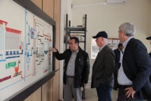 ASA director Dean Coleman talks with Yousef Mikou, director general of Alf Sahel, the largest feed producer in Morocco with a 1.2 million metric ton capacity