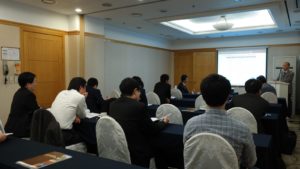 A USSEC speaker is presenting to industry participants from broiler sector about amino acid content in soybean meals imported into Korea and analyzed by KFA