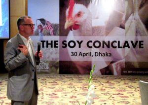 USSEC CEO Jim Sutter addresses Bangladesh's soy stakeholders at the Soy Conclave