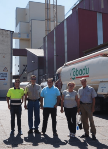 Jaime Duque (COBADU); Kendall Culp (ASA); Diego Feo (COBADU); Lola Herrera (USSEC); and Scott Singlestad (USB) visit the COBADU plant