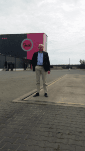 USSEC consultant Dr. Jannes Doppenberg worked with Polish swine feed manufacturer LIRA-Pasze, which had just begun operating its brand new feed mill dedicated to Porcus brand piglet feed.