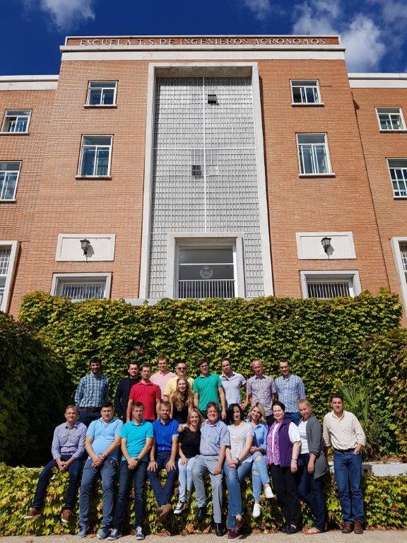 All students attending the seminar part of the event and some lecturers gathered in front of the Escuela Ingenioros Agronomos of the University Polytechnica Madrid (UPM), where the classes were held