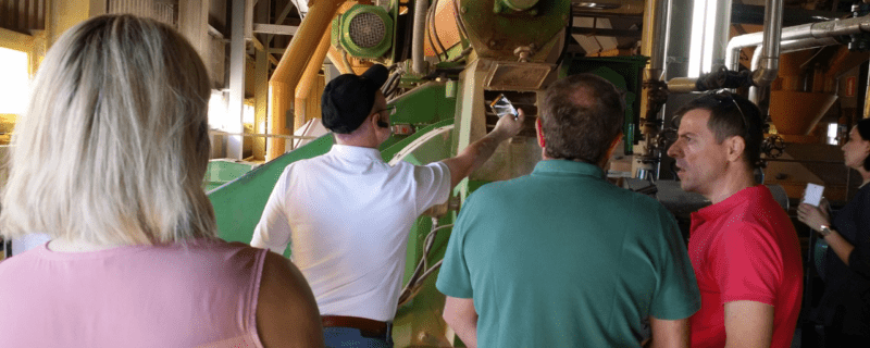 At Proinserga feed mill, Zarzuela del Pinar, making only swine feeds, the Romanian trainees studied every piece of equipment and all technological solutions. Dr. Juan Acedo-Rico never tired while explaining all the details