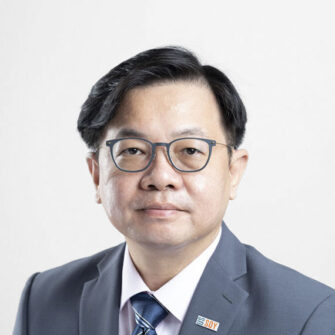 Headshot of Timothy Loh