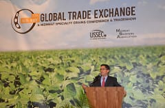 Tim Quinlan gives the closing keynote address